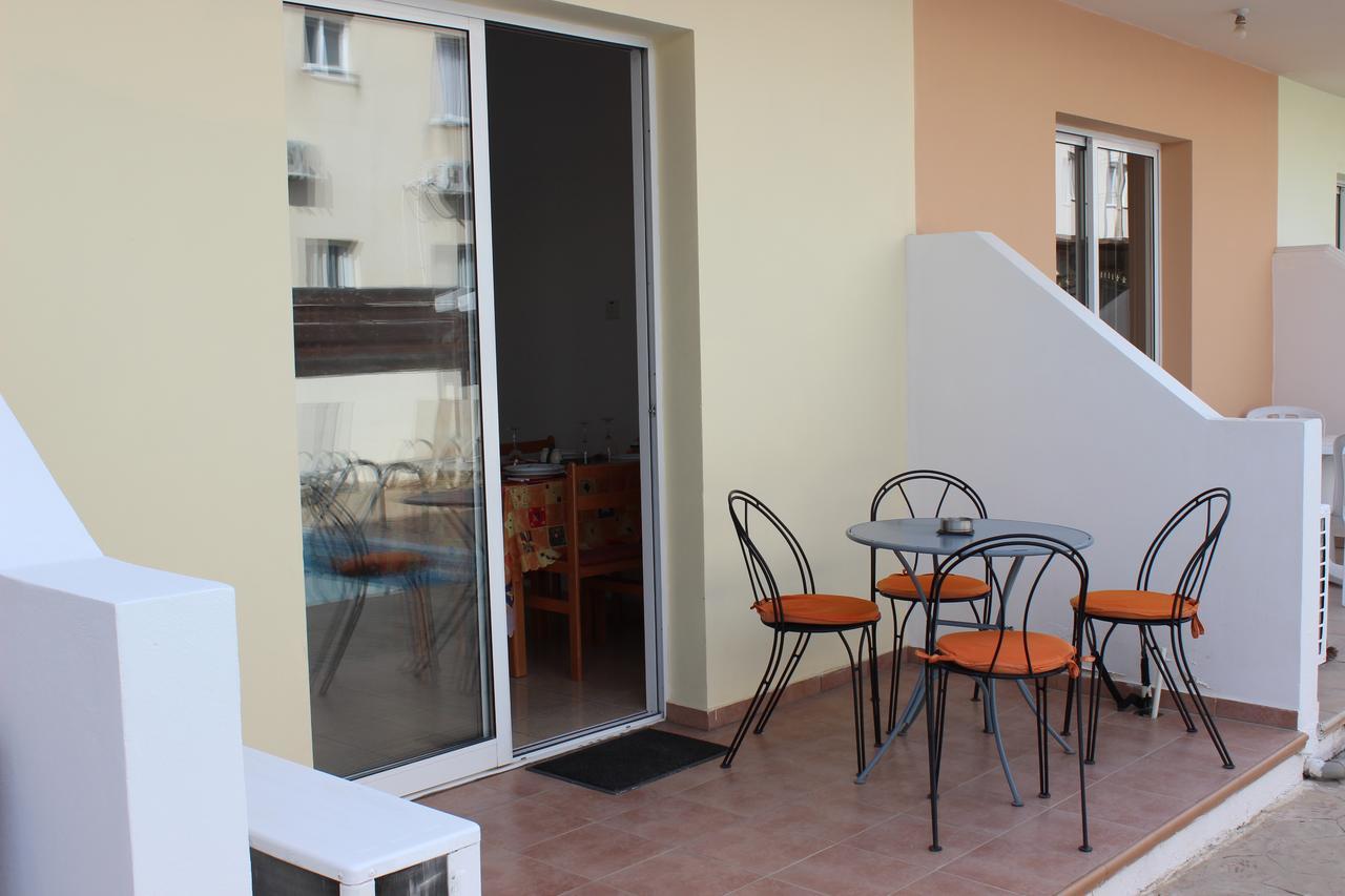 Diana Townhouse 2 Apartment Paphos Exterior photo